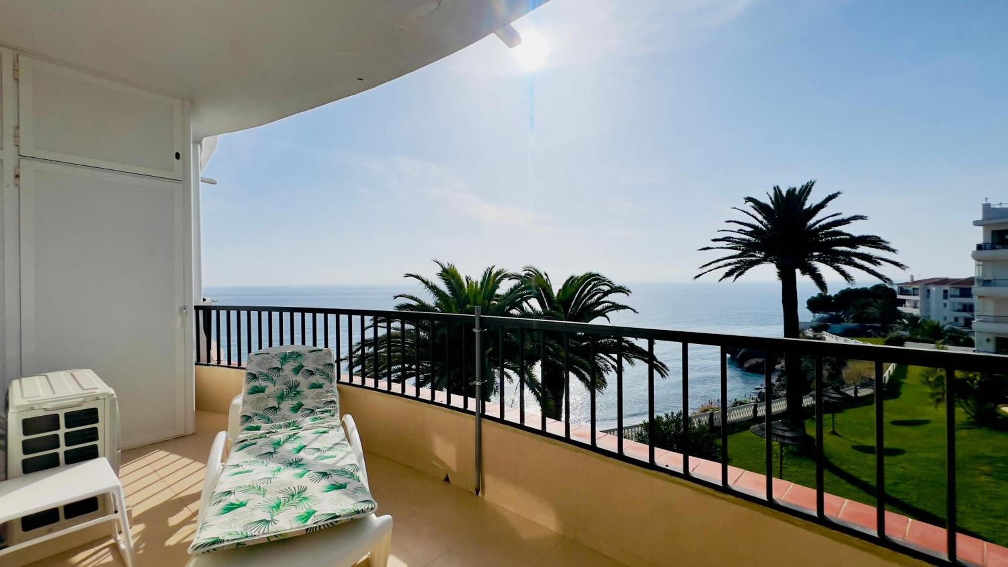 شقة Acapulco Playa Beautiful Seaview نيرخا المظهر الخارجي الصورة