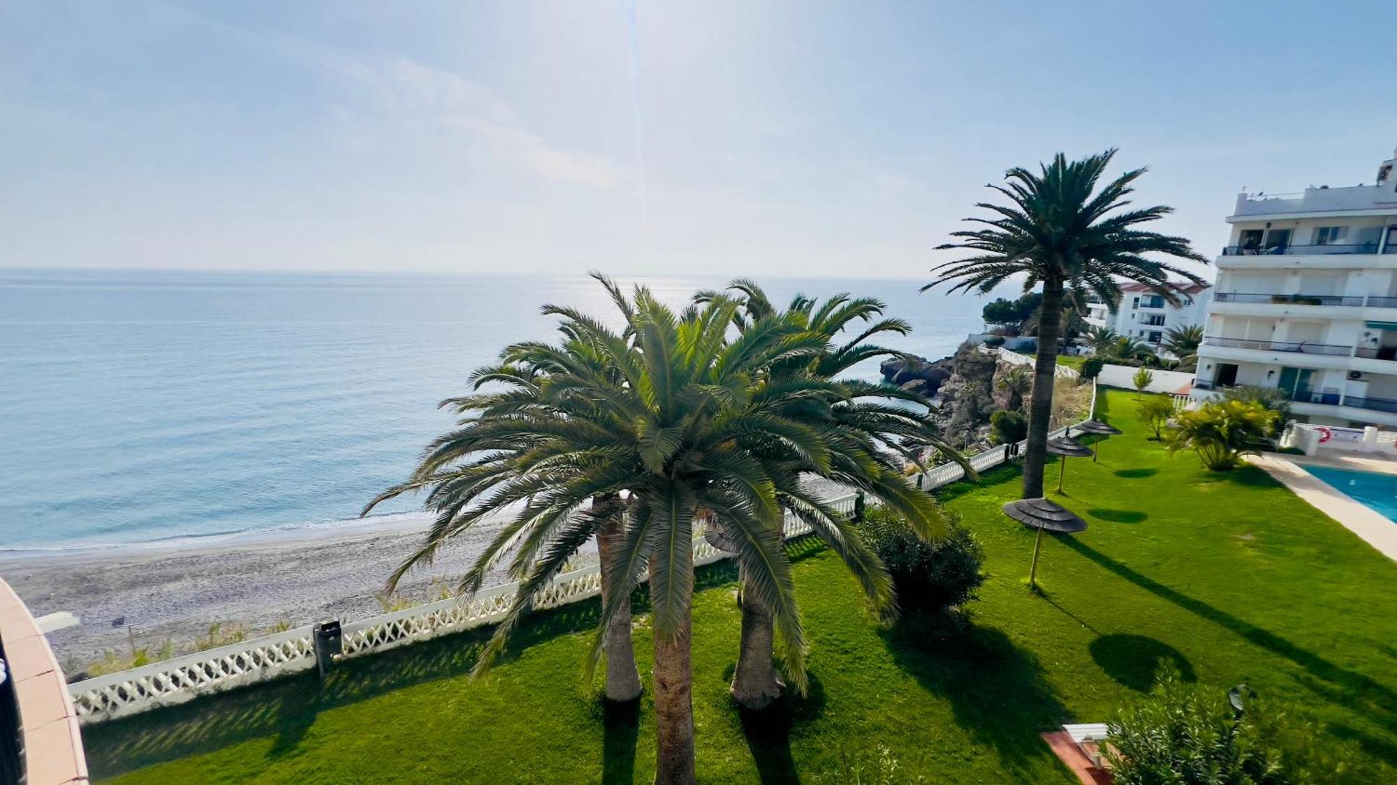 شقة Acapulco Playa Beautiful Seaview نيرخا المظهر الخارجي الصورة