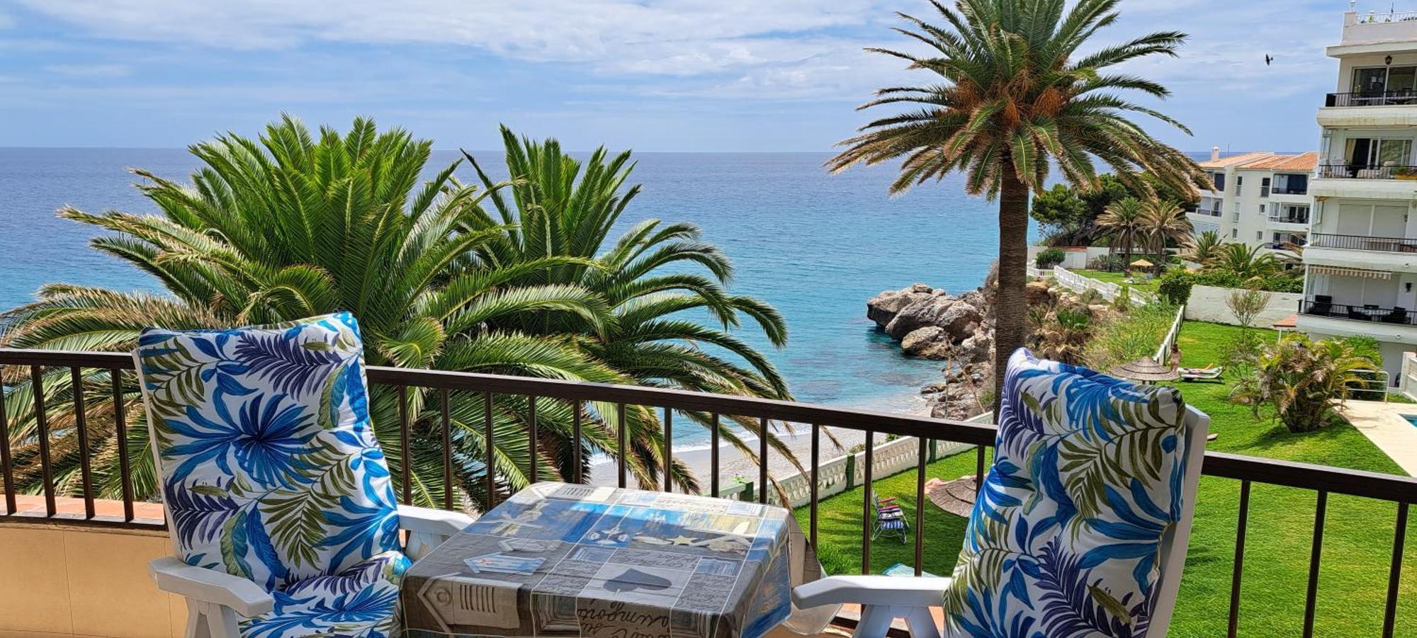 شقة Acapulco Playa Beautiful Seaview نيرخا المظهر الخارجي الصورة